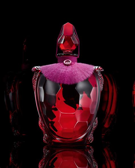 le flacon|Le Flacon Tortue Red Edition by Baccarat Guerlain。